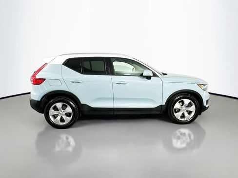 Used 2019 Volvo XC40 T5 Momentum AWD/4WD image 8