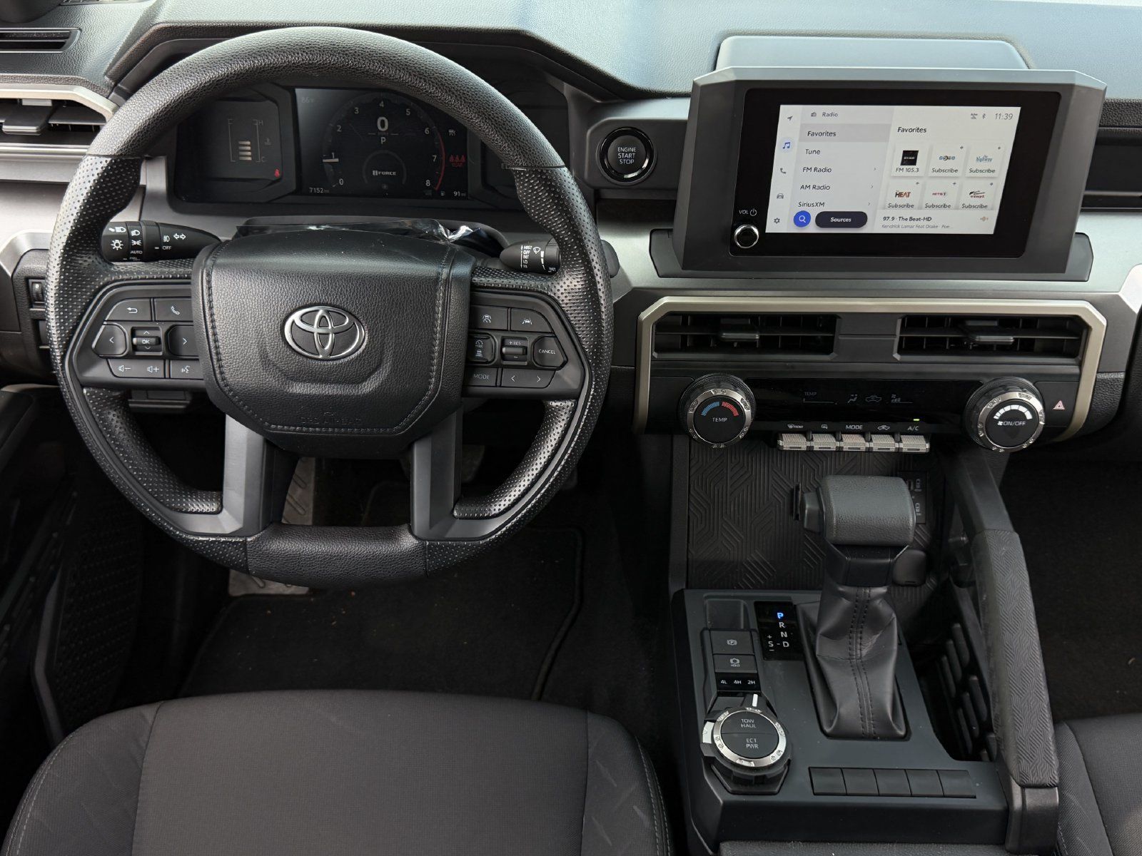 Used 2025 Toyota Tacoma SR5 AWD/4WD image 14