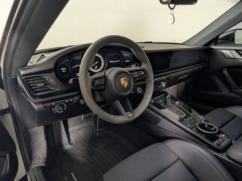 Certified 2023 Porsche 911 Carrera RWD image 4