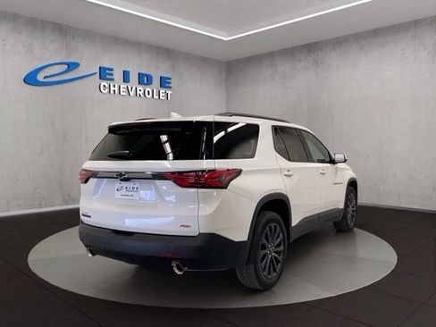 Used 2023 Chevrolet Traverse RS FWD image 14