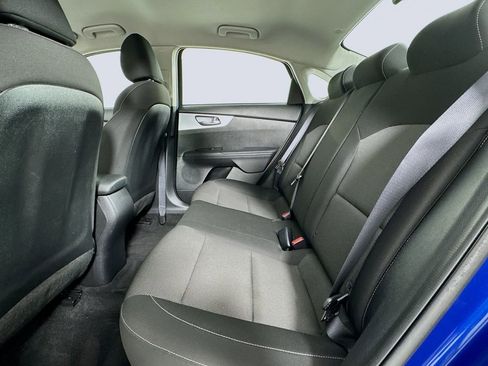 Used 2023 Kia Forte LXS w/ LXS Technology Package FWD image 11