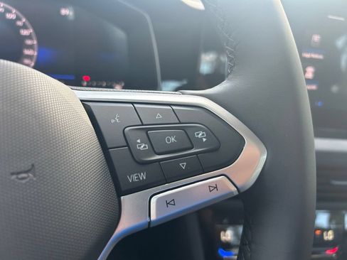 New 2026 Volkswagen Jetta SE FWD image 17