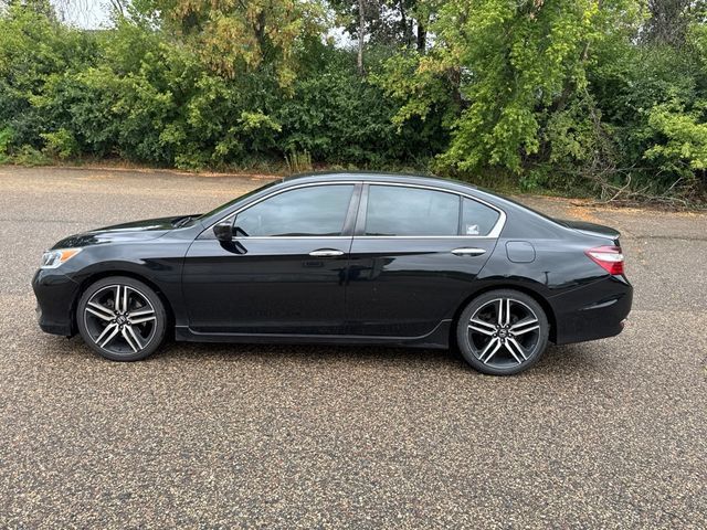 Used 2017 Honda Accord Sport image 12