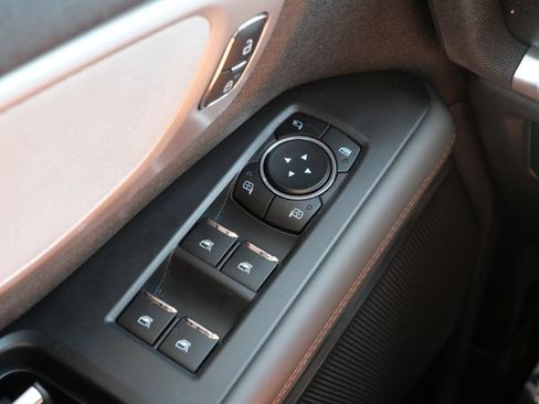 Used 2025 Ford Expedition Active AWD/4WD image 26