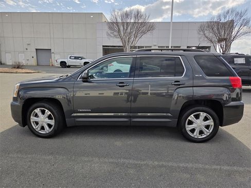 Used 2017 GMC Terrain SLE w/ Convenience Package image 9