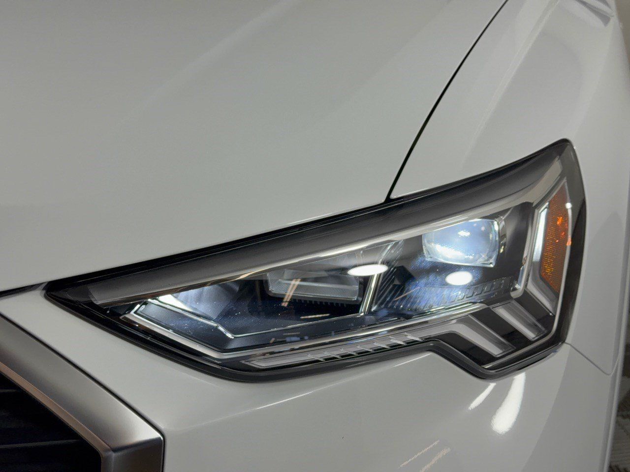 Used 2025 Audi Q3 2.0T Premium w/ Convenience Package AWD/4WD image 12