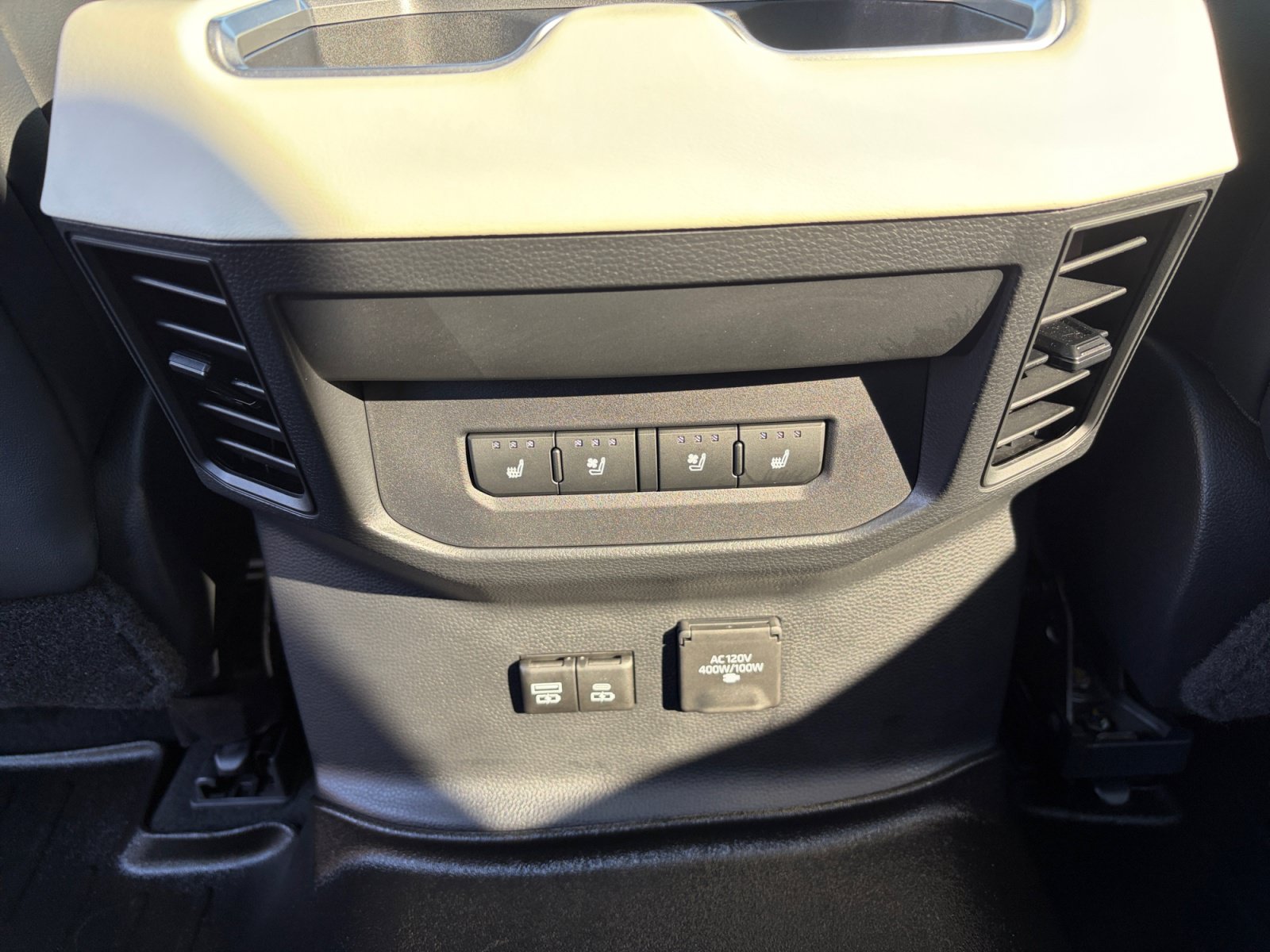 Used 2022 Toyota Tundra Capstone AWD/4WD image 25