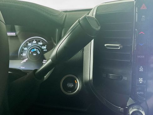 New 2025 RAM 3500 Laramie AWD/4WD image 12