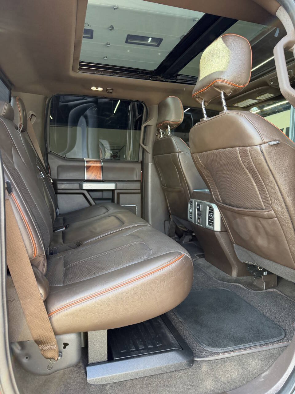 Used 2017 Ford F350 4x4 Crew Cab Super Duty image 13