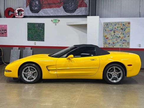 Used 2003 Chevrolet Corvette Convertible w/ Preferred Equipment Group1 RWD image 4