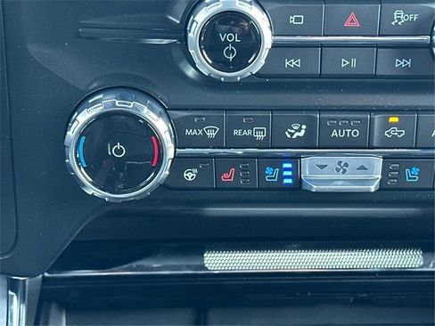 New 2025 Ford F150 Lariat w/ Equipment Group 502A High image 28