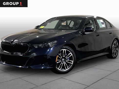 Used 2024 BMW 540i xDrive w/ Premium Package AWD/4WD image 1
