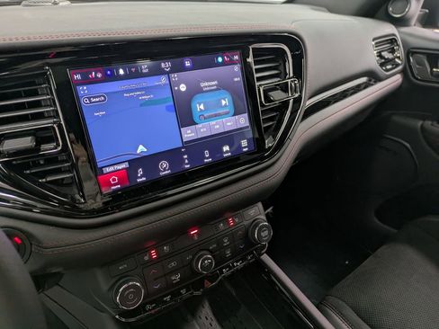 Used 2025 Dodge Durango GT image 10