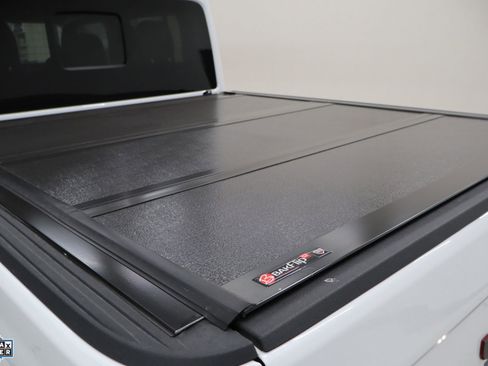 Used 2022 Jeep Gladiator Rubicon w/ Cold Weather Group image 24