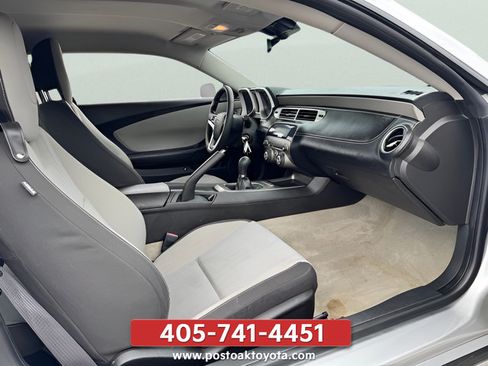 Used 2015 Chevrolet Camaro LS RWD image 24