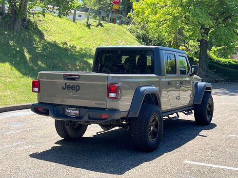 Used 2020 Jeep Gladiator Sport w/ Quick Order Package 24S AWD/4WD image 19