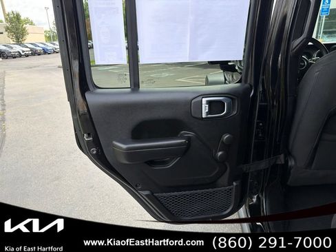 Used 2021 Jeep Wrangler Unlimited Sport AWD/4WD image 17