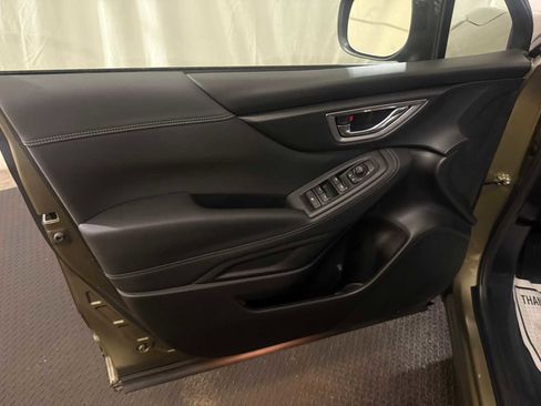Used 2023 Subaru Forester Premium image 19
