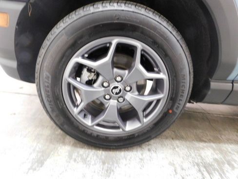 Used 2022 Ford Bronco Sport Badlands image 10