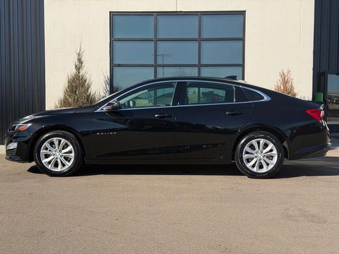 Used 2024 Chevrolet Malibu LT FWD image 2
