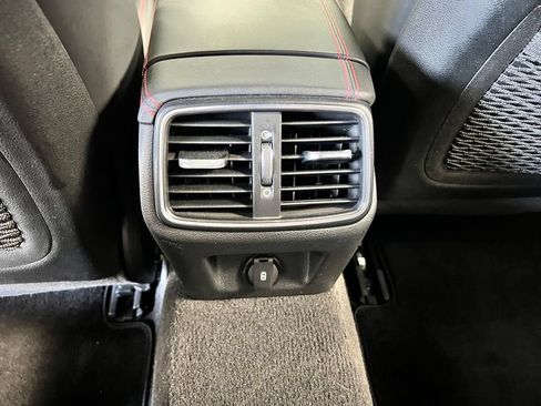 Used 2023 Genesis G70 3.3T w/ Sport Prestige Package RWD image 25