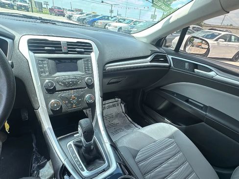 Used 2016 Ford Fusion S FWD image 16
