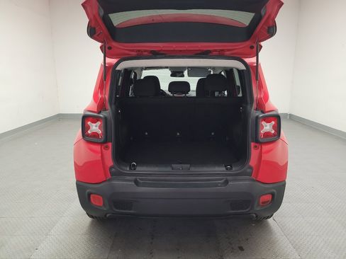 Used 2016 Jeep Renegade Latitude image 29
