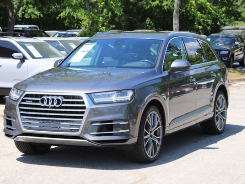 Used 2019 Audi Q7 3.0T Premium Plus AWD/4WD image 3