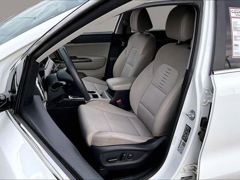 Used 2020 Kia Sportage LX w/ LX Popular Package image 18