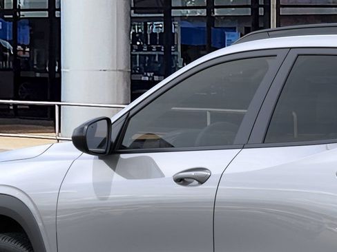 New 2026 Chevrolet Trax RS w/ Driver Confidence Package image 12