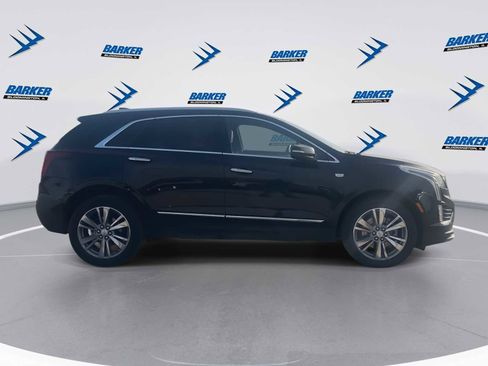 Certified 2025 Cadillac XT5 Premium Luxury image 9