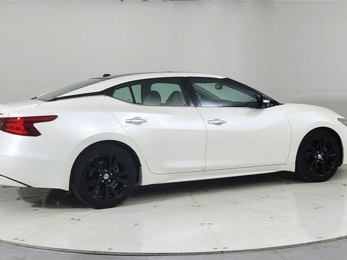 Used 2017 Nissan Maxima Platinum image 7