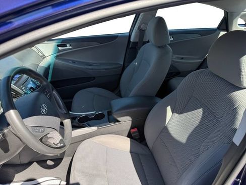 Used 2011 Hyundai Sonata GLS FWD image 9