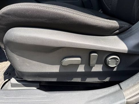 Certified 2023 Subaru Outback Premium AWD/4WD image 38