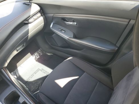 Used 2020 Nissan Sentra SR image 11