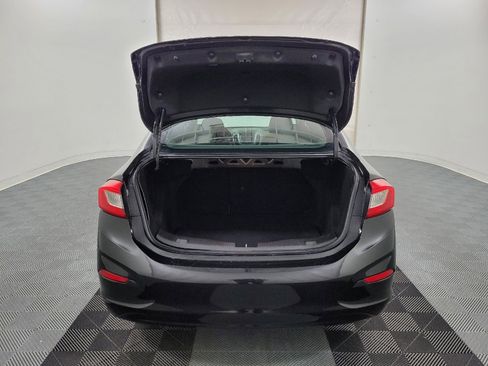 Used 2018 Chevrolet Cruze LT FWD image 29