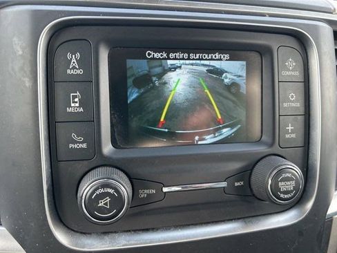 Used 2020 RAM 1500 Classic SLT image 26