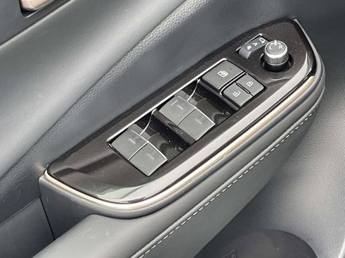 Used 2024 Toyota Crown Limited image 15