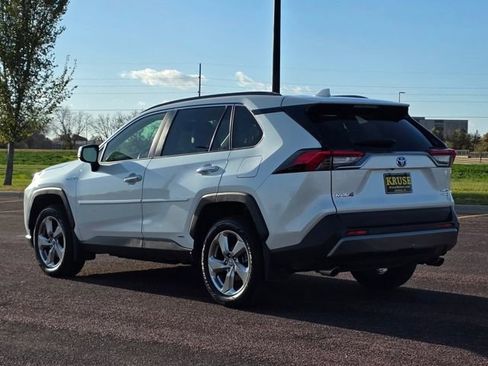 Used 2020 Toyota RAV4 Limited image 32