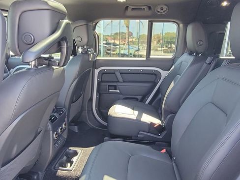 New 2026 Land Rover Defender 130 X-Dynamic SE image 15