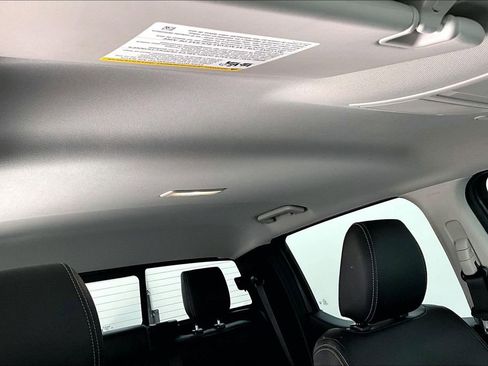 Used 2025 Ford Ranger Lariat w/ Trailer Tow Package image 23