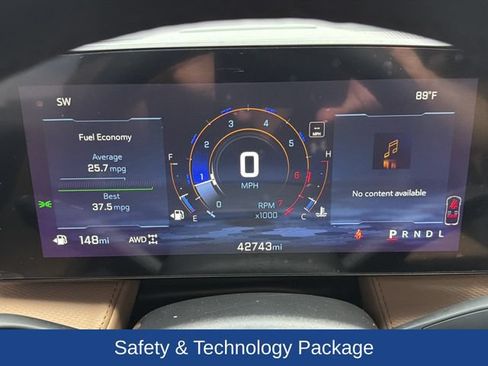 Used 2025 Chevrolet Equinox ACTIV w/ Safety and Technology Package AWD/4WD image 9