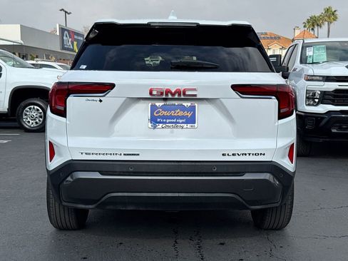Used 2025 GMC Terrain Elevation image 10