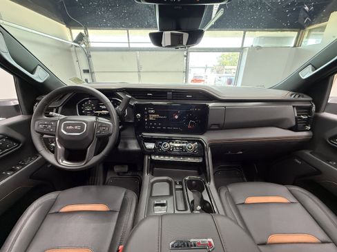 Used 2026 GMC Sierra 2500 AT4 w/ AT4 Premium Plus Package AWD/4WD image 14