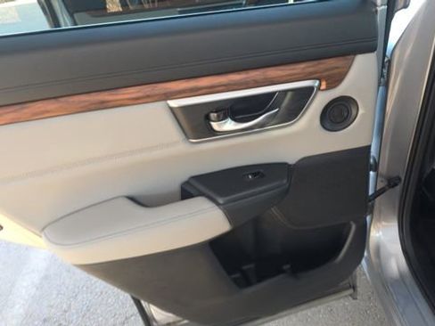 Used 2022 Honda CR-V EX-L image 16