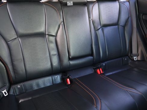 Used 2018 Subaru Crosstrek 2.0i Limited image 19