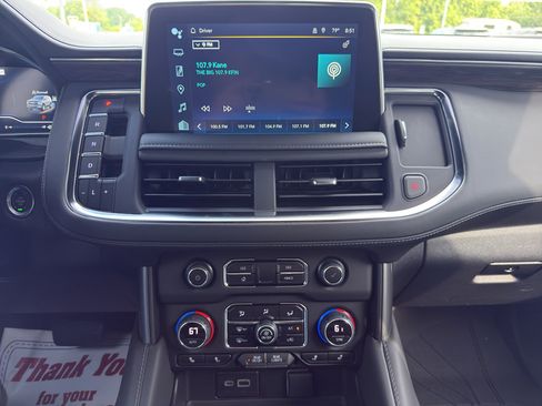 Used 2023 Chevrolet Tahoe Z71 w/ Luxury Package AWD/4WD image 31