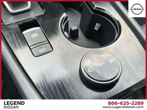 Certified 2024 Nissan Rogue SV w/ SV Premium Package AWD/4WD image 32