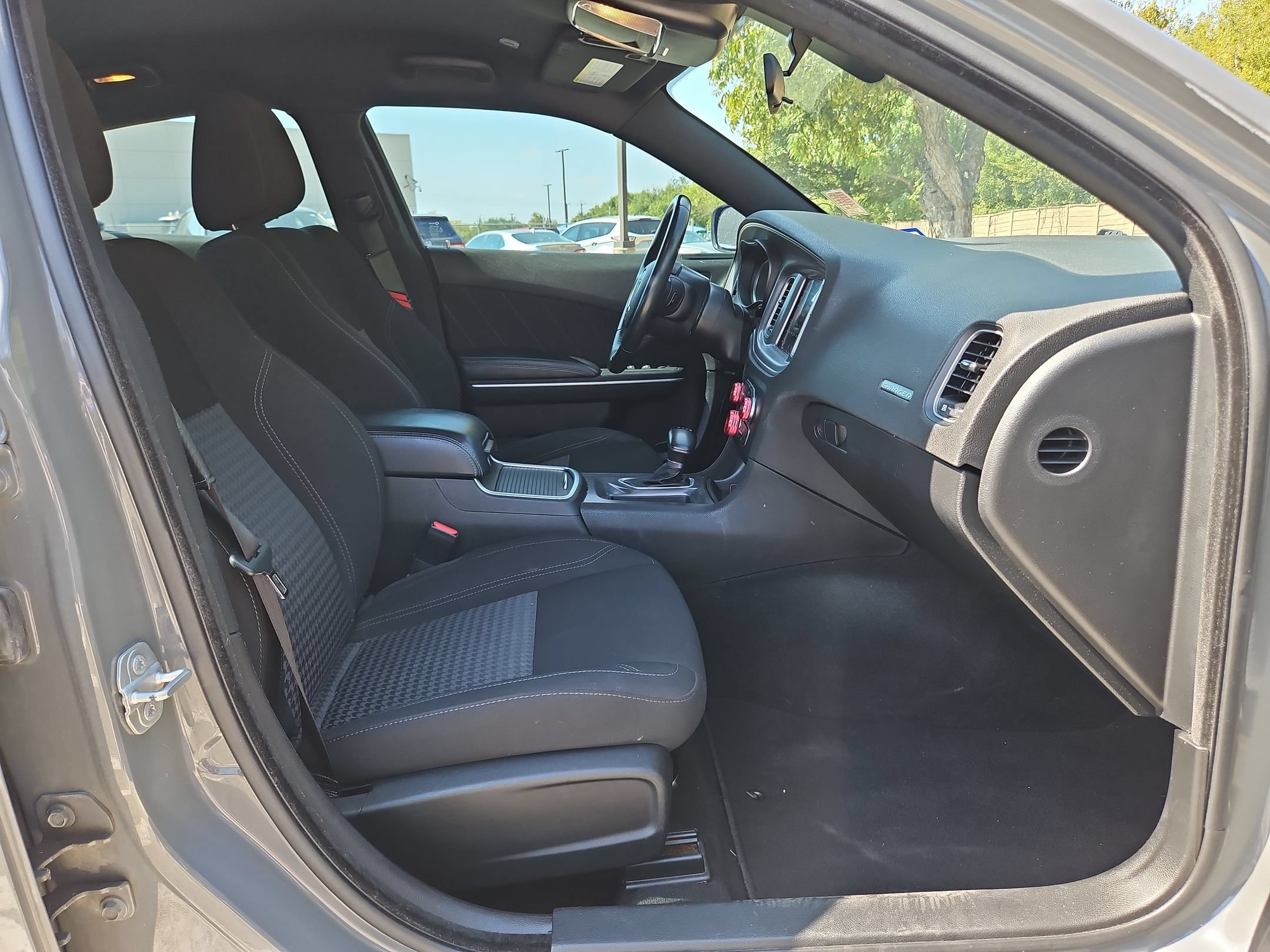 Used 2023 Dodge Charger SXT RWD image 27