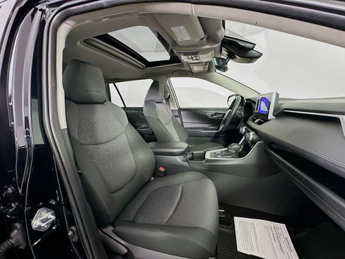 Certified 2025 Toyota RAV4 XLE w/ Convenience Package AWD/4WD image 29
